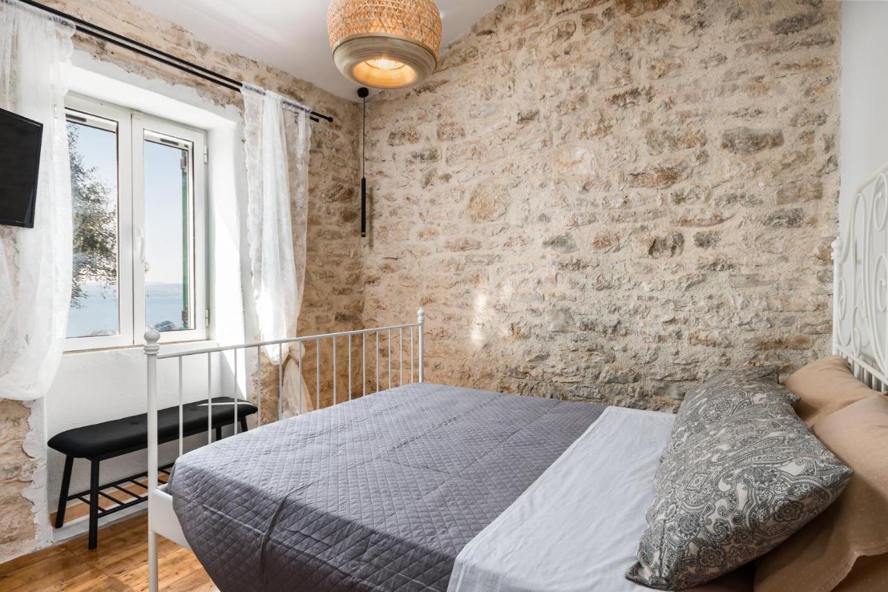 Вілла The Greystone Seaview House By Konnect Nisaki  Екстер'єр фото
